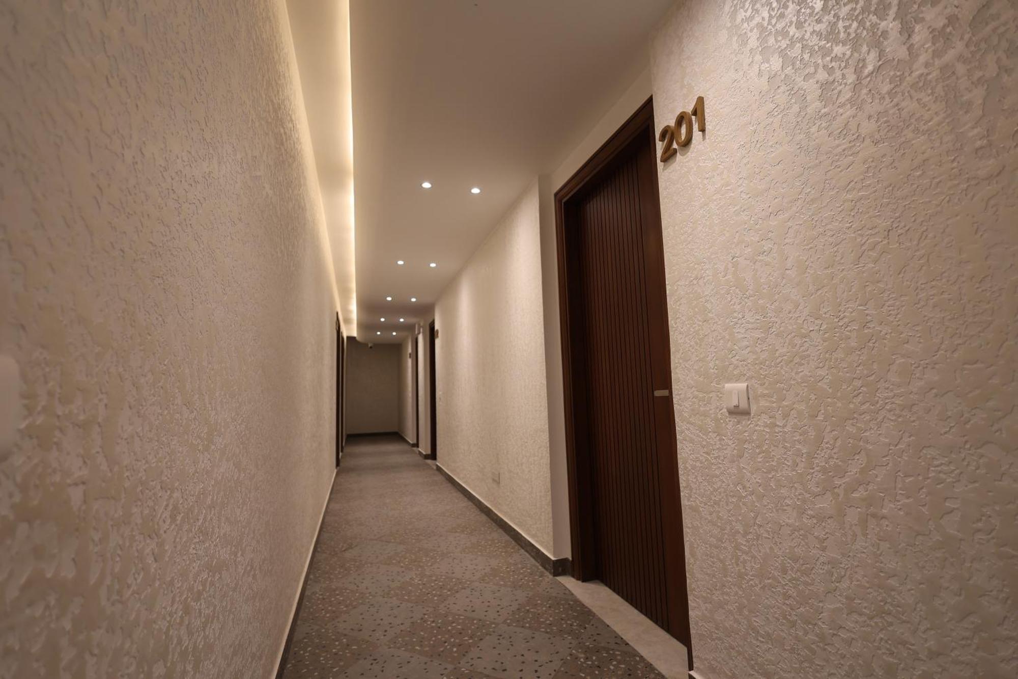 Hotel Regal Palm Moradabad Eksteriør billede
