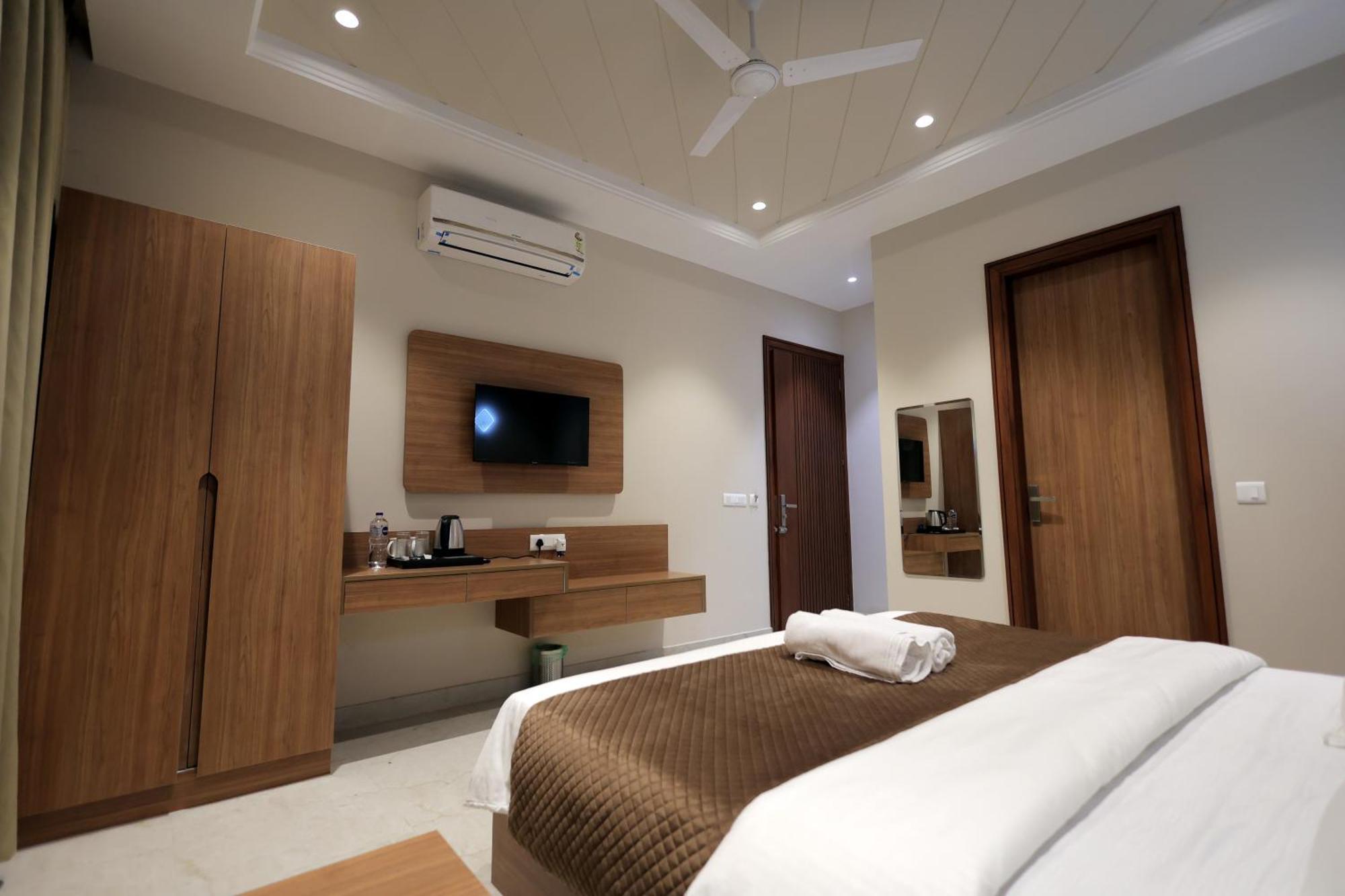 Hotel Regal Palm Moradabad Eksteriør billede
